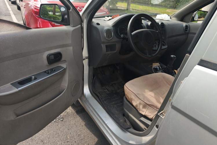 Used Wuling Hongguang 2010 1.2L Base Version China IV Standard Driver Seat