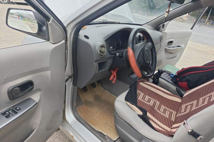 Used Wuling Hongguang 2010 1.2L Base Version China IV Standard Driver Seat