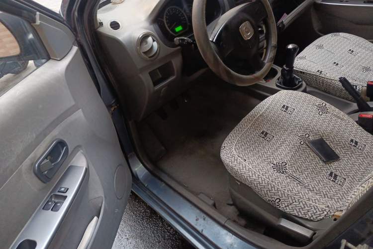Used Wuling Hongguang 2010 1.4L Practical Version Driver Seat