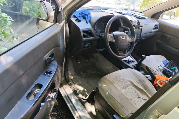 Used Wuling Hongguang 2010 1.2L Base Version China IV Standard Driver Seat