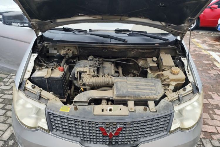 Used Wuling Hongguang 2010 1.2L Standard Version China IV Engine Bay