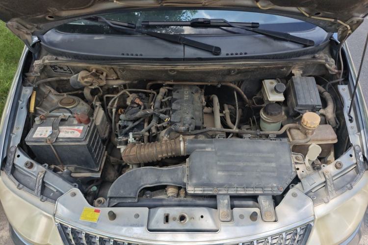 Used Wuling Hongguang 2010 1.4L Luxury Model Engine Bay