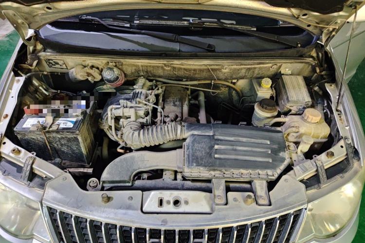 Used Wuling Hongguang 2010 1.2L Standard Version China IV Engine Bay