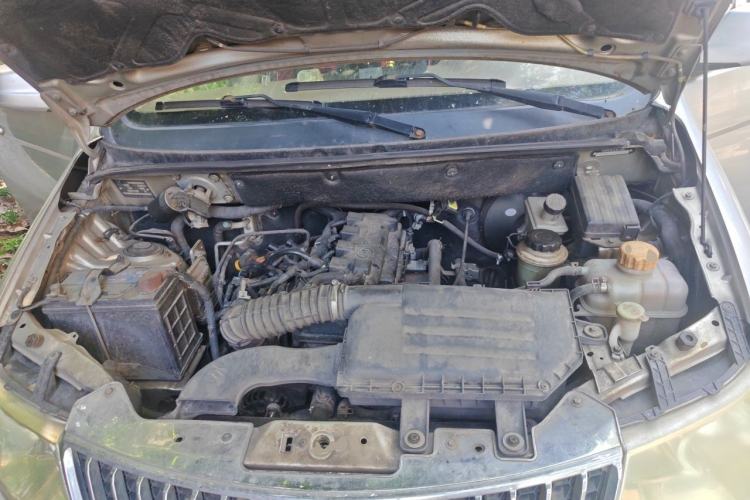 Used Wuling Hongguang 2010 1.4L Standard Version Engine Bay