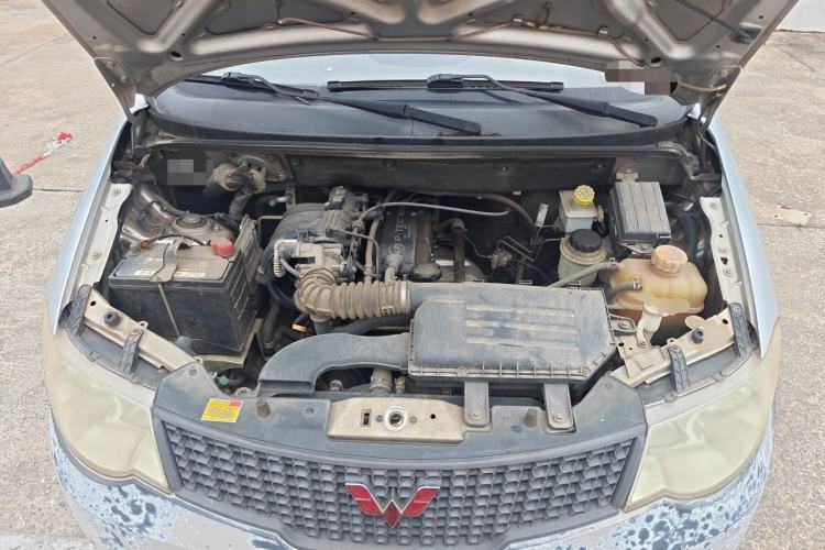 Used Wuling Hongguang 2010 1.2L Base Version China IV Standard Engine Bay