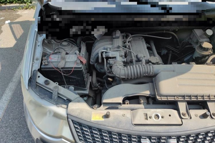Used Wuling Hongguang 2010 1.2L Standard Version China IV Engine Bay Right