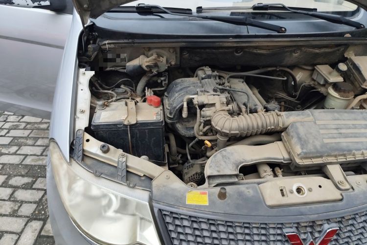 Used Wuling Hongguang 2010 1.2L Standard Version China IV Engine Bay Right