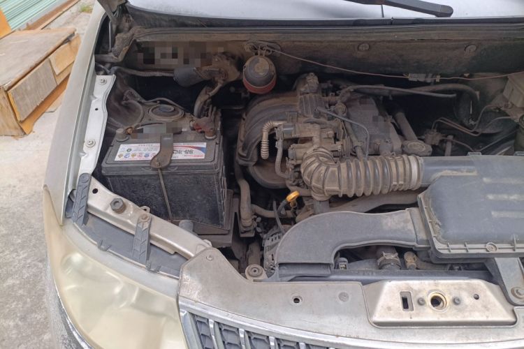 Used Wuling Hongguang 2010 1.2L Standard Version China IV Engine Bay Right