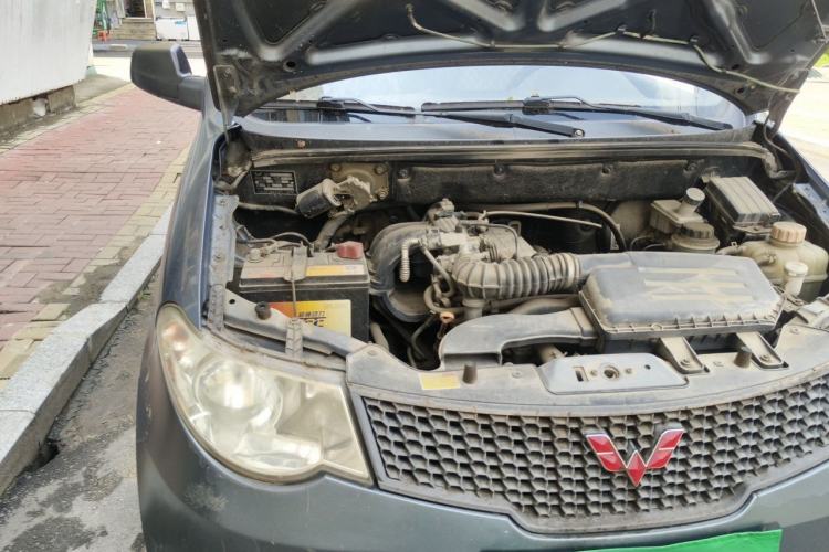 Used Wuling Hongguang 2010 1.2L Base Version China IV Standard Engine Bay Right