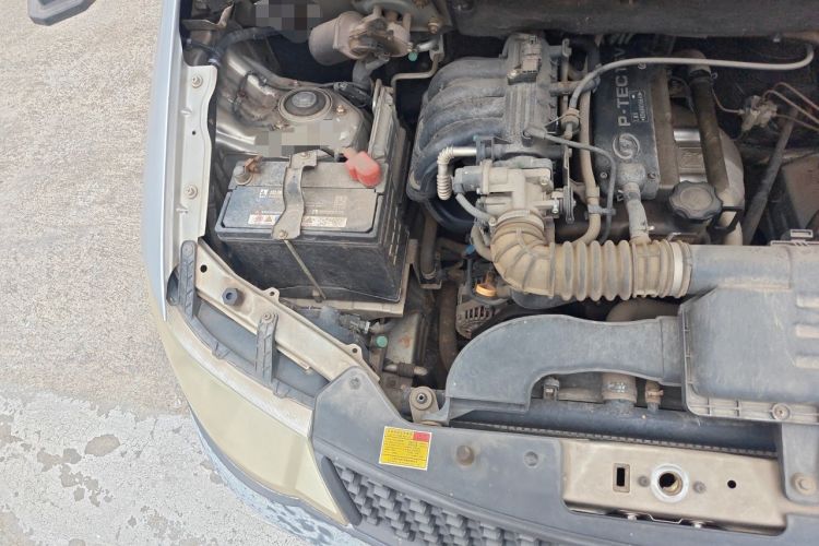 Used Wuling Hongguang 2010 1.2L Base Version China IV Standard Engine Bay Right