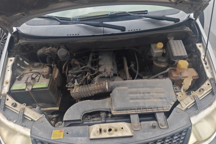 Used Wuling Hongguang 2010 1.4L Base Version Engine Bay