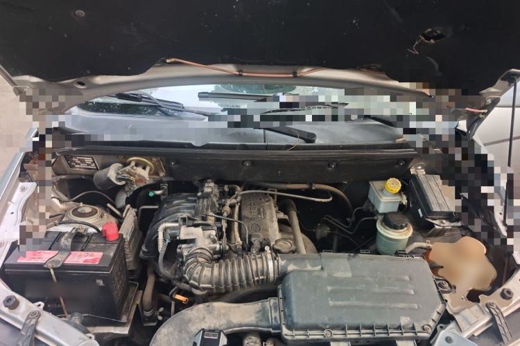 Used Wuling Hongguang 2010 1.2L Comfort Edition China IV Engine Bay