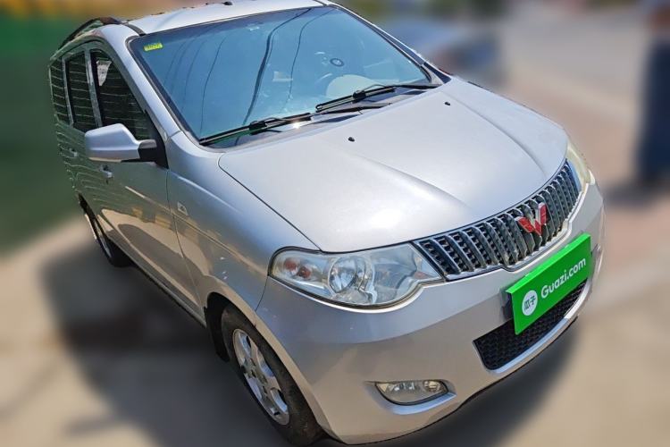 Used Wuling Hongguang 2010 1.2L Comfort Edition China IV Front Right 45 Deg