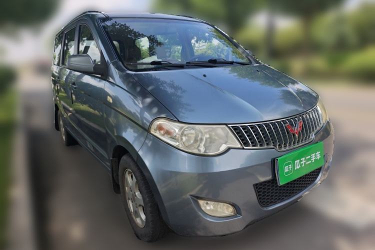 Used Wuling Hongguang 2010 1.4L Luxury Model Front Right 45 Deg
