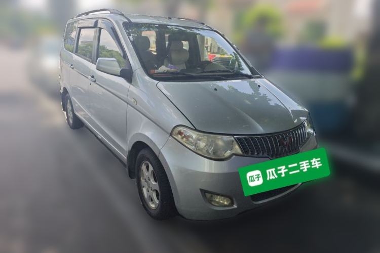 Used Wuling Hongguang 2010 1.2L Comfort Edition China IV Front Right 45 Deg