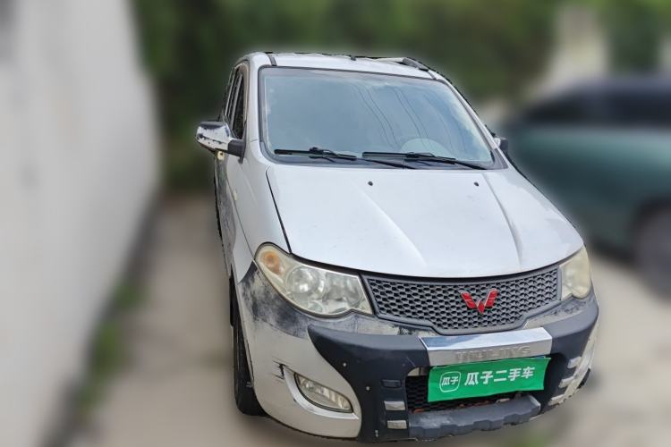 Used Wuling Hongguang 2010 1.2L Base Version China IV Standard Front Right 45 Deg