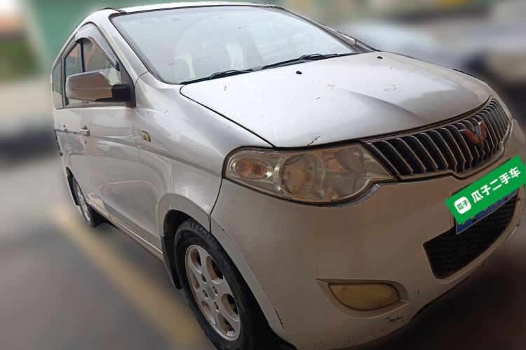 Used Wuling Hongguang 2010 1.4L Luxury Model Front Right 45 Deg