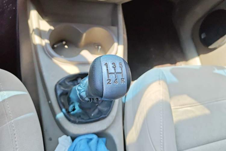 Used Wuling Hongguang 2010 1.2L Comfort Edition China IV Gear Lever