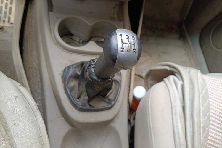 Used Wuling Hongguang 2010 1.2L Standard Version China IV Gear Lever