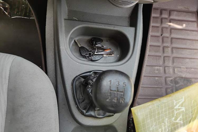 Used Wuling Hongguang 2010 1.2L Base Version China IV Standard Gear Lever