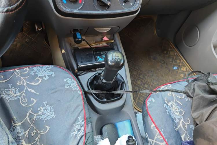 Used Wuling Hongguang 2010 1.2L Base Version China IV Standard Gear Lever