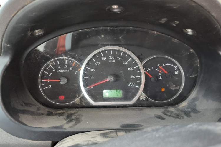 Used Wuling Hongguang 2010 1.2L Practical Version China IV Instrument Cluster