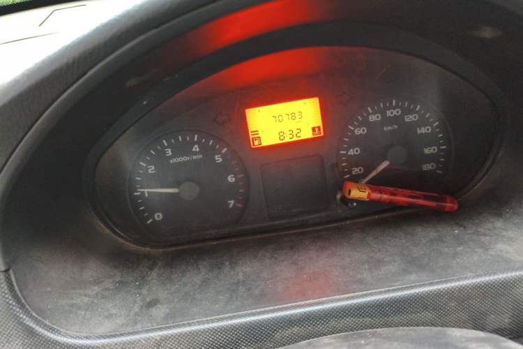 Used Wuling Hongguang 2010 1.2L Base Version China IV Standard Instrument Cluster