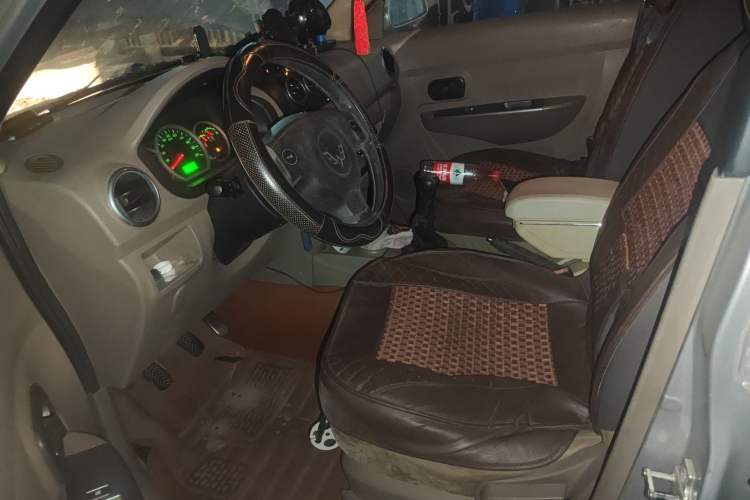 Used Wuling Hongguang 2010 1.2L Standard Version China IV Left Front Seat