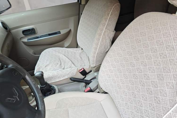 Used Wuling Hongguang 2010 1.2L Base Version China IV Standard Left Front Seat