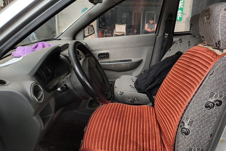 Used Wuling Hongguang 2010 1.2L Practical Version China IV Left Front Seat