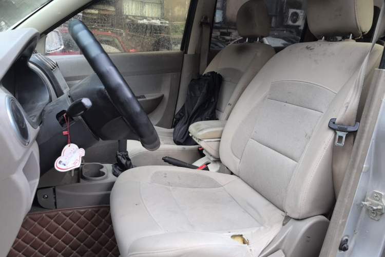 Used Wuling Hongguang 2010 1.2L Comfort Edition China IV Left Front Seat