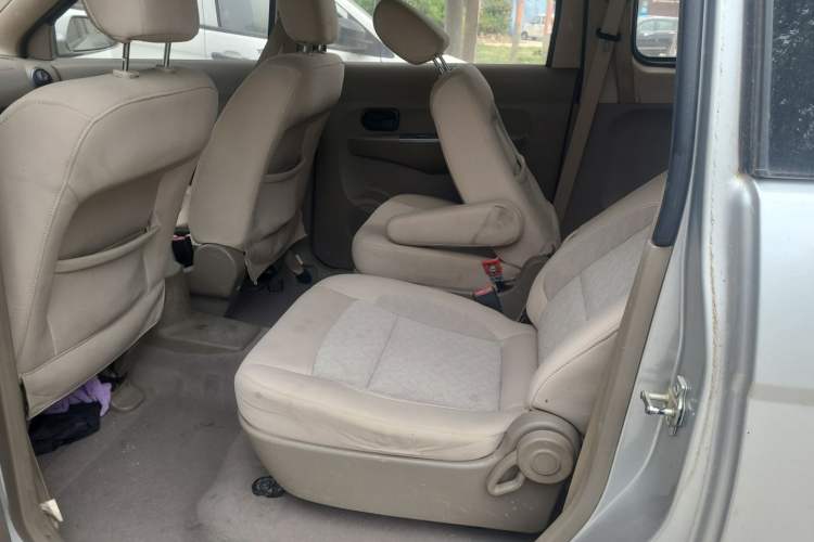 Used Wuling Hongguang 2010 1.4L Practical Version Left Rear Seat