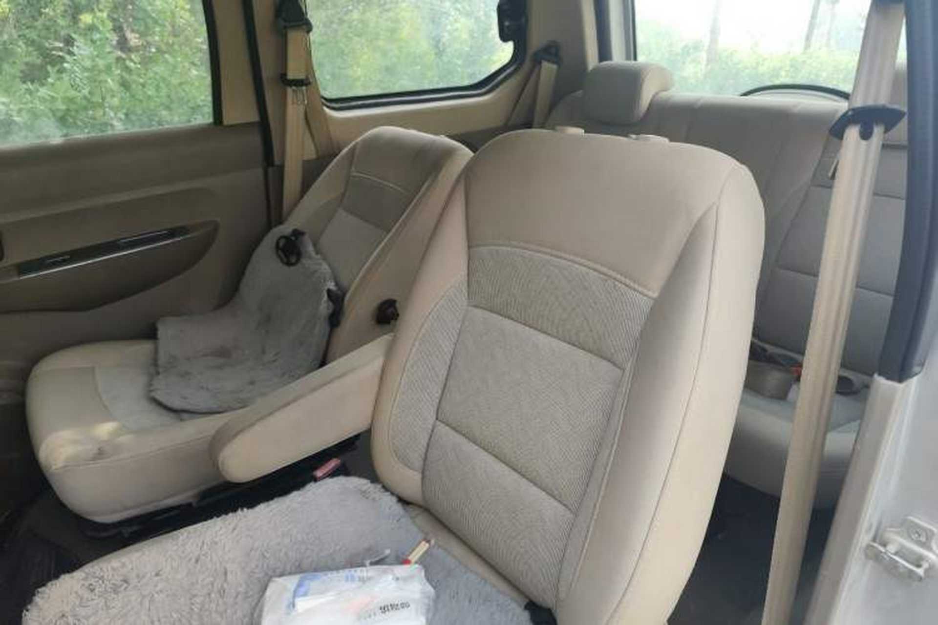 Used Wuling Hongguang 2010 1.2L Practical Version China IV Left Rear Seat