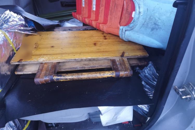 Used Wuling Hongguang 2010 1.2L Base Version China IV Standard Left Rear Seat