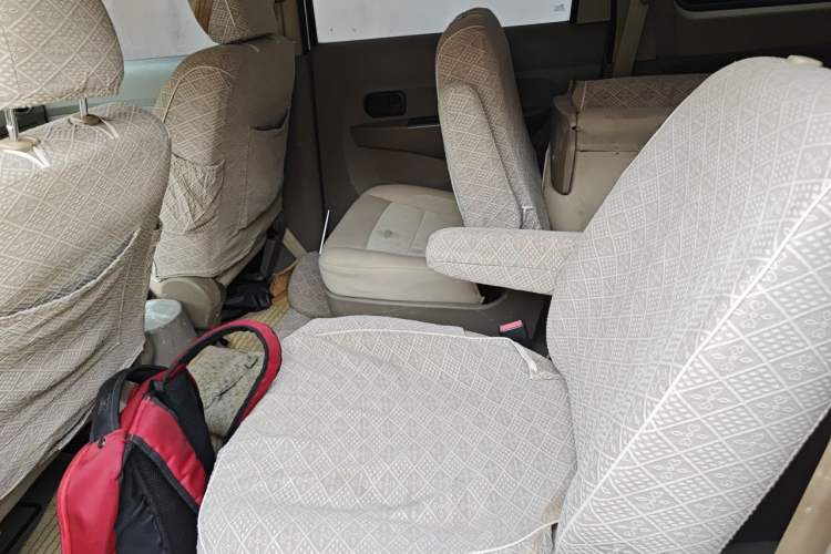 Used Wuling Hongguang 2010 1.2L Base Version China IV Standard Left Rear Seat