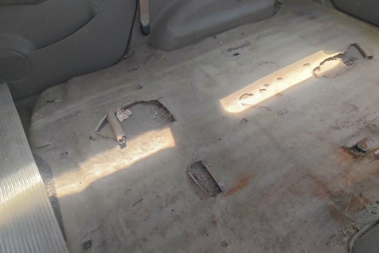Used Wuling Hongguang 2010 1.4L Standard Version Left Rear Seat