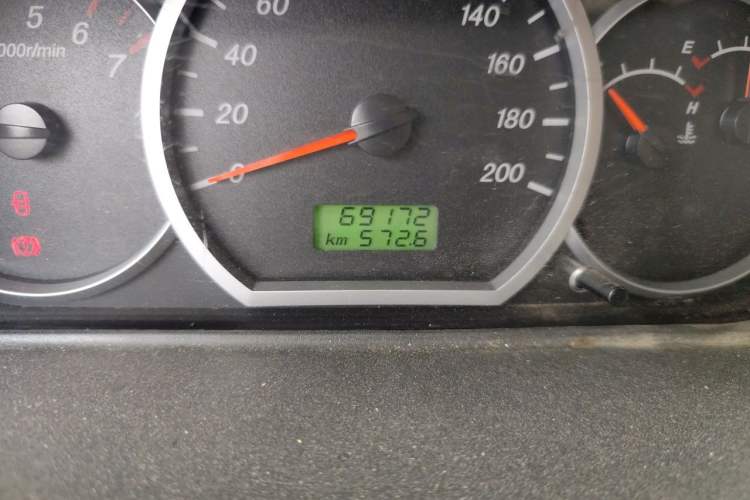 Used Wuling Hongguang 2010 1.2L Standard Version China IV Odometer Close Up