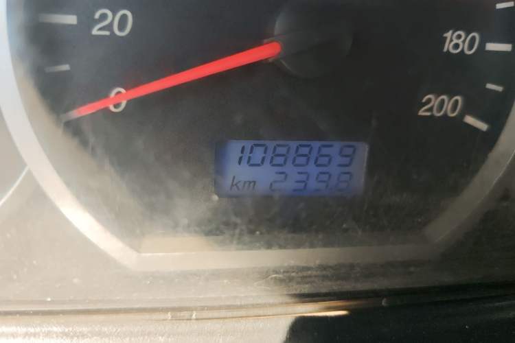 Used Wuling Hongguang 2010 1.4L Comfort Version Odometer Close Up