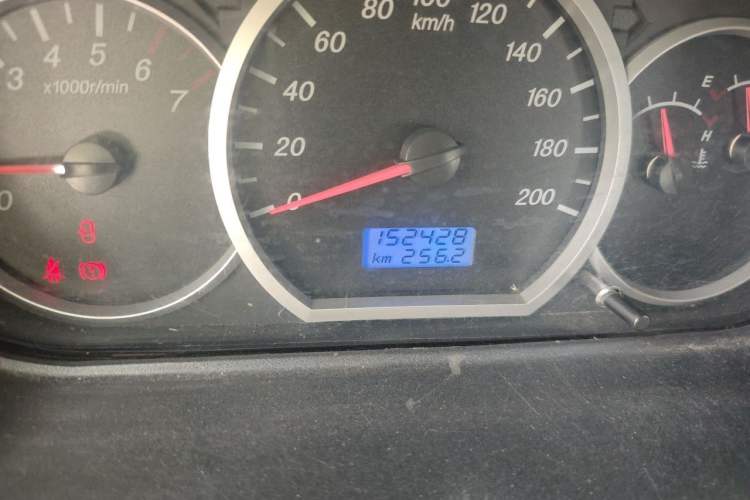 Used Wuling Hongguang 2010 1.2L Comfort Edition China IV Odometer Close Up