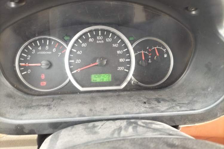 Used Wuling Hongguang 2010 1.4L Standard Version Odometer Close Up