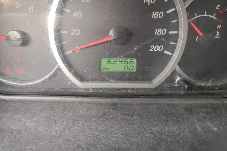 Used Wuling Hongguang 2010 1.2L Base Version China IV Standard Odometer Close Up