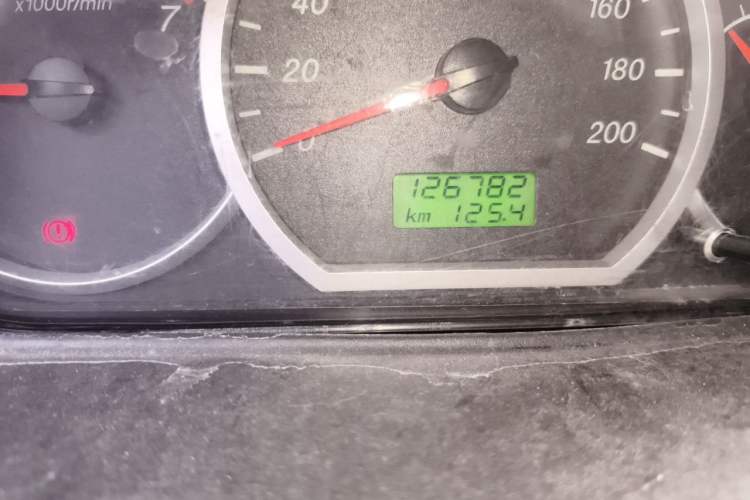 Used Wuling Hongguang 2010 1.4L Base Version Odometer Close Up