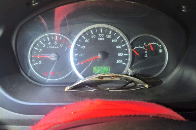 Used Wuling Hongguang 2010 1.2L Base Version China IV Standard Odometer Close Up