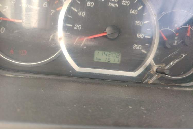 Used Wuling Hongguang 2010 1.2L Base Version China IV Standard Odometer Close Up