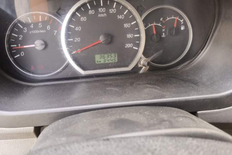 Used Wuling Hongguang 2010 1.2L Base Version China IV Standard Odometer Close Up