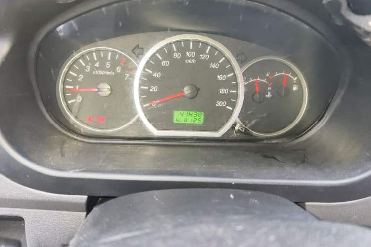 Used Wuling Hongguang 2010 1.2L Base Version China IV Standard Odometer Close Up