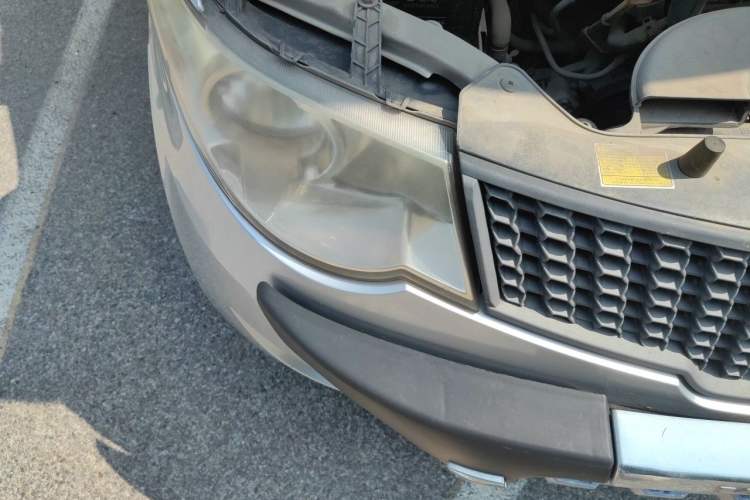 Used Wuling Hongguang 2010 1.2L Standard Version China IV Right Front Headlight