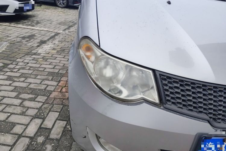 Used Wuling Hongguang 2010 1.2L Standard Version China IV Right Front Headlight