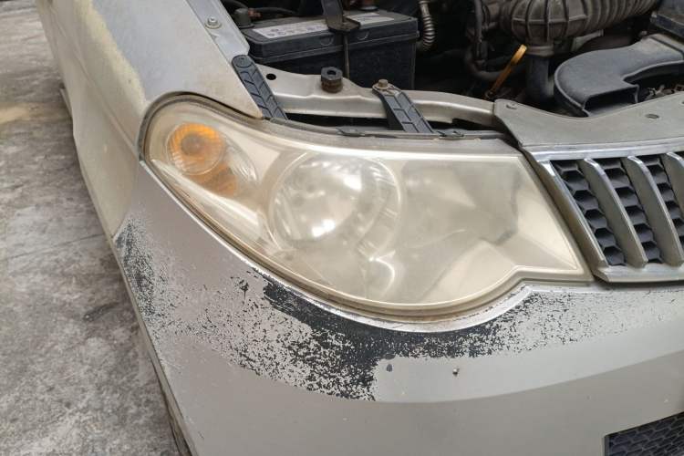 Used Wuling Hongguang 2010 1.2L Standard Version China IV Right Front Headlight