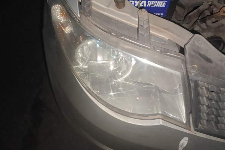 Used Wuling Hongguang 2010 1.2L Standard Version China IV Right Front Headlight